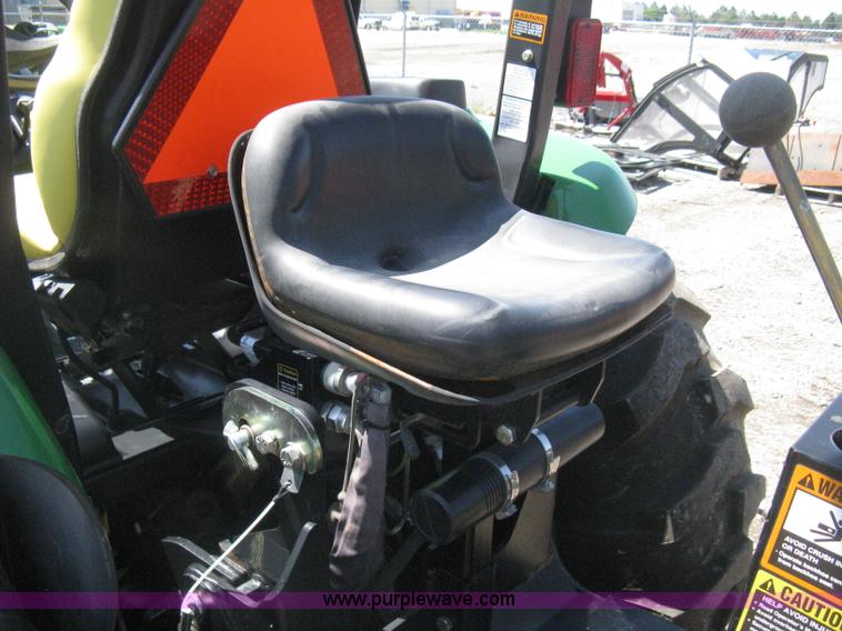 image for item H5420 2010 John Deere 4120 MFWD tractor