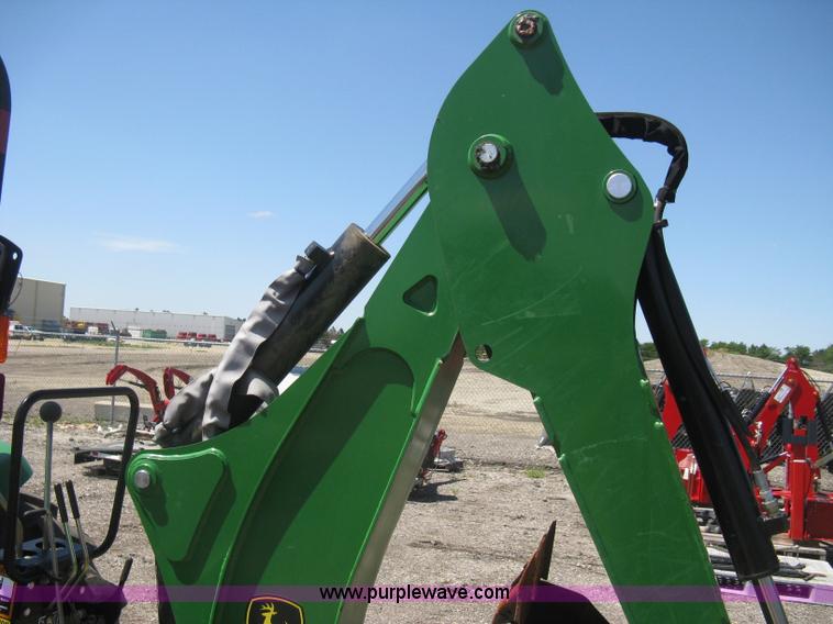image for item H5420 2010 John Deere 4120 MFWD tractor
