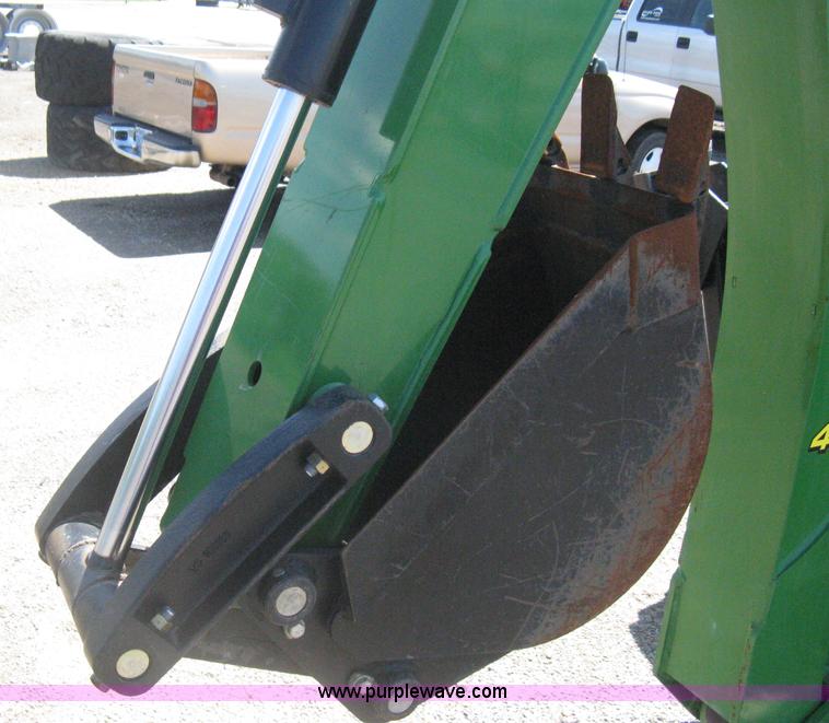 image for item H5420 2010 John Deere 4120 MFWD tractor