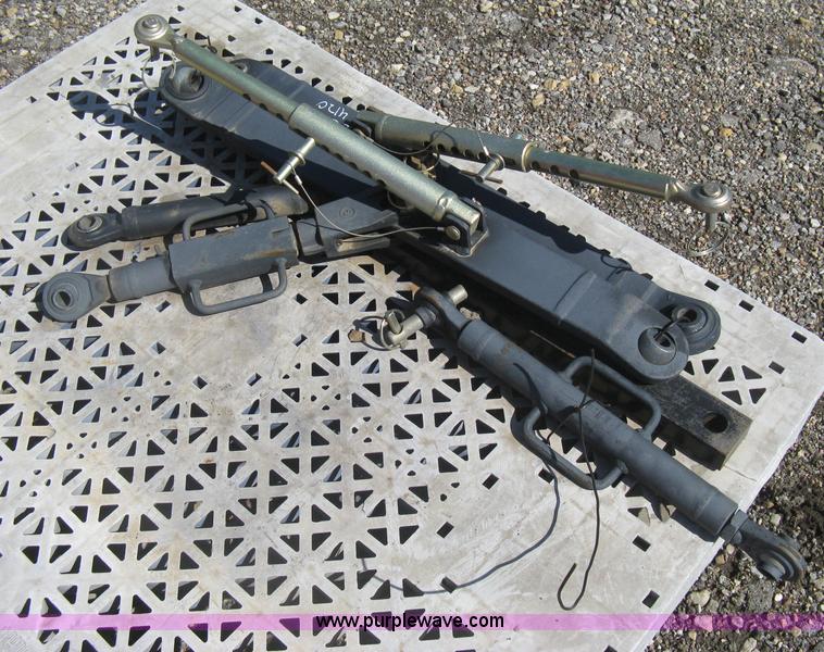 image for item H5420 2010 John Deere 4120 MFWD tractor