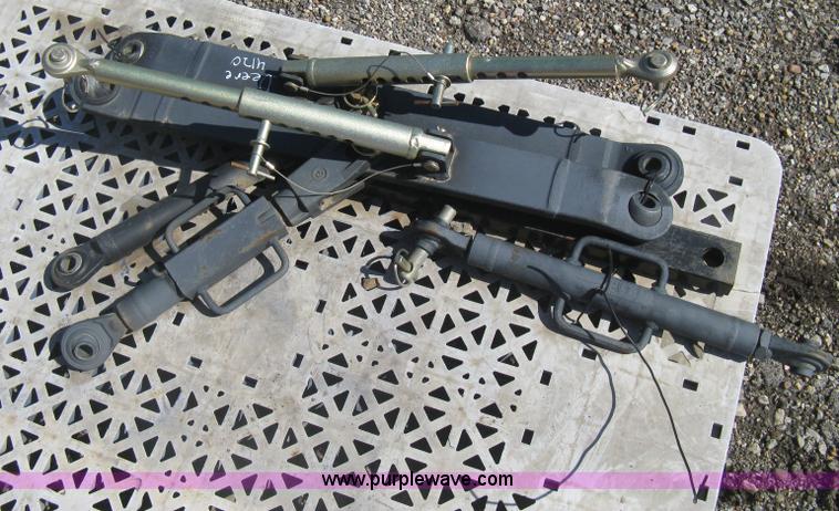 image for item H5420 2010 John Deere 4120 MFWD tractor