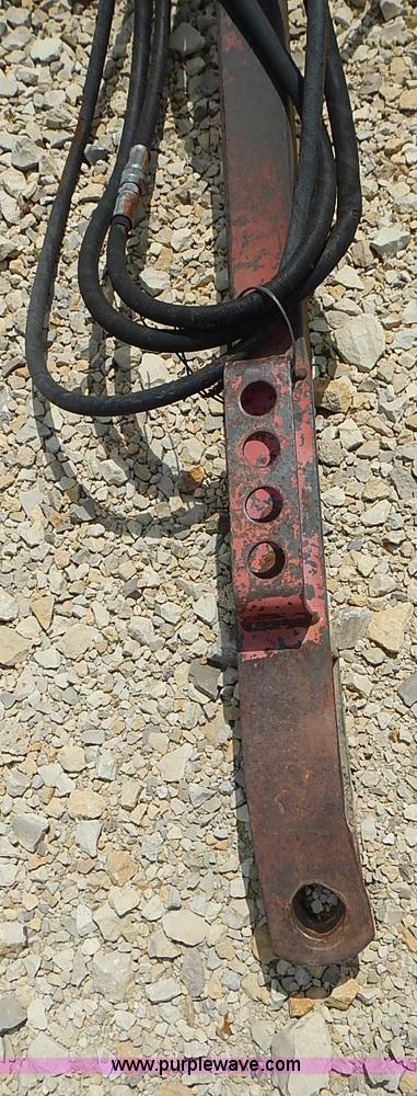 image for item I3586 1996 Gehl 520 12 wheel rake