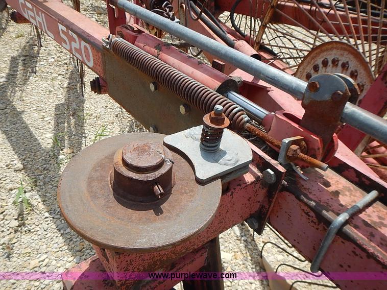 image for item I3586 1996 Gehl 520 12 wheel rake