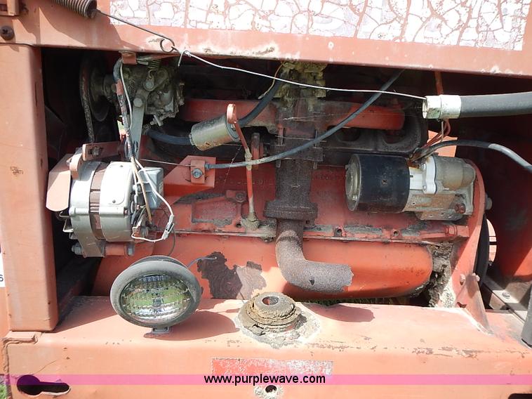 image for item I3616 1973 Hesston 420 swather