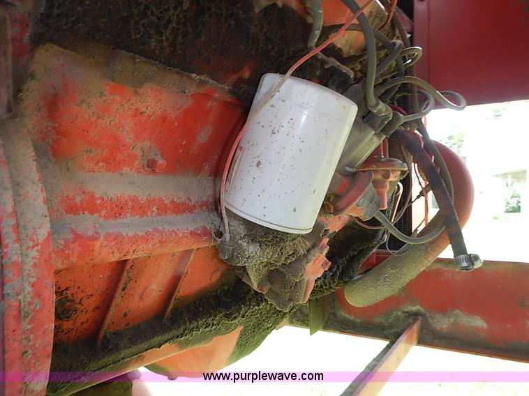 image for item I3616 1973 Hesston 420 swather