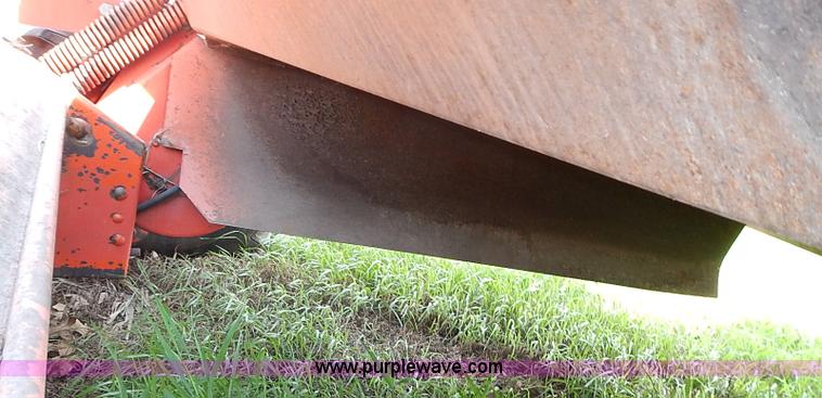 image for item I3616 1973 Hesston 420 swather