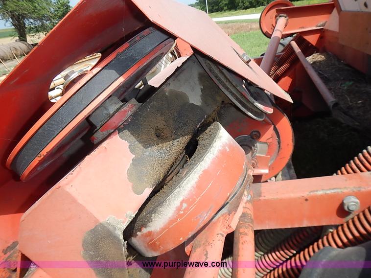 image for item I3616 1973 Hesston 420 swather