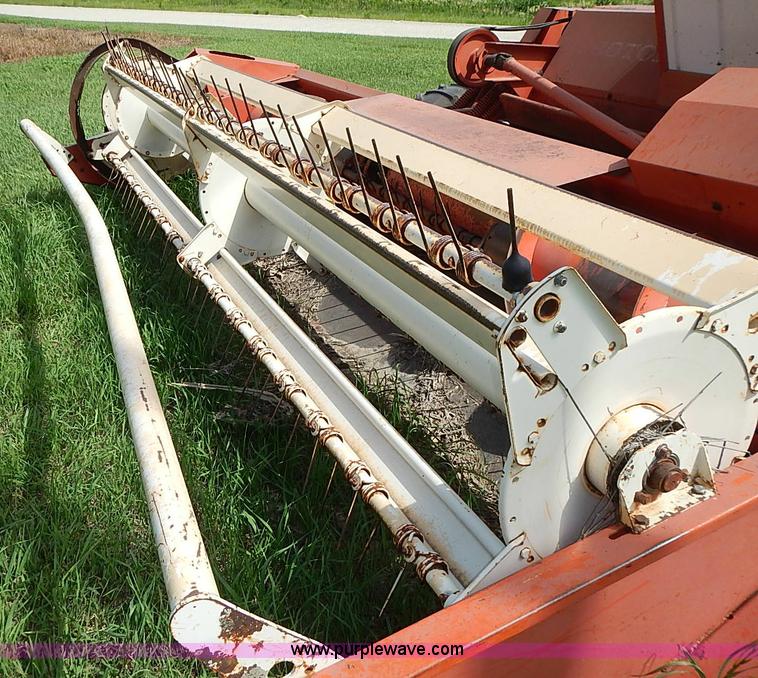 image for item I3616 1973 Hesston 420 swather