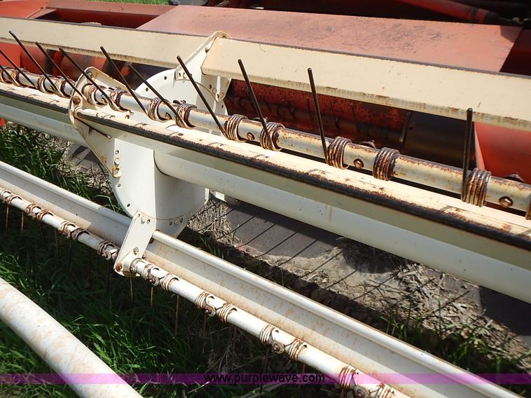 image for item I3616 1973 Hesston 420 swather