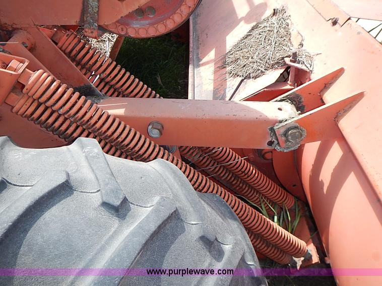 image for item I3616 1973 Hesston 420 swather