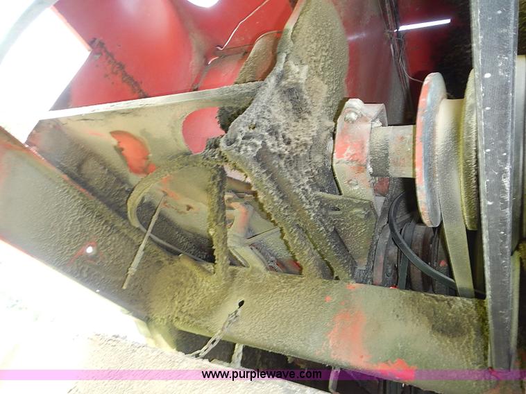 image for item I3616 1973 Hesston 420 swather