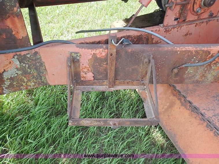 image for item I3616 1973 Hesston 420 swather