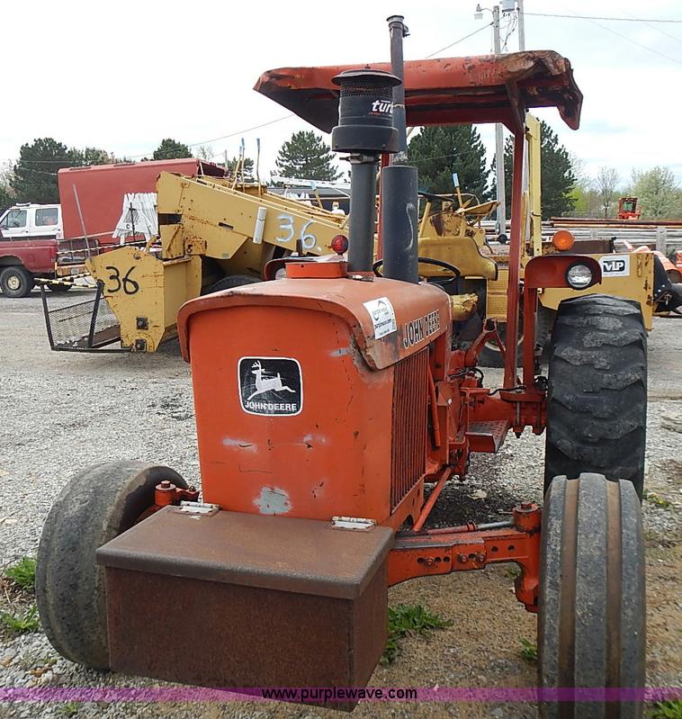 image for item I3654 John Deere 302 tractor