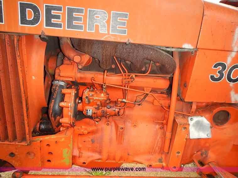 image for item I3654 John Deere 302 tractor