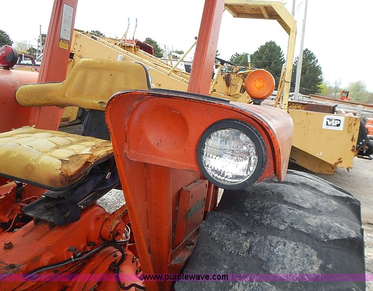 image for item I3654 John Deere 302 tractor