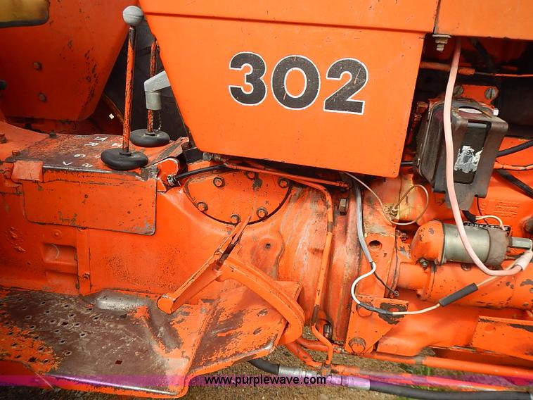 image for item I3654 John Deere 302 tractor