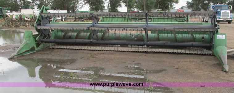 image for item I9560 John Deere 220 rigid platform header