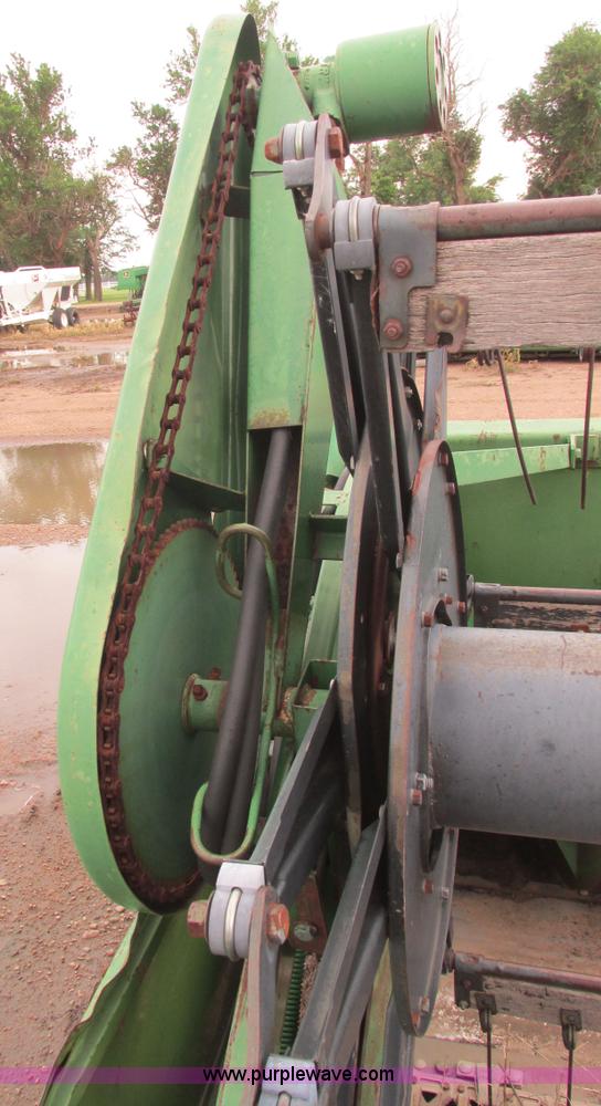 image for item I9560 John Deere 220 rigid platform header