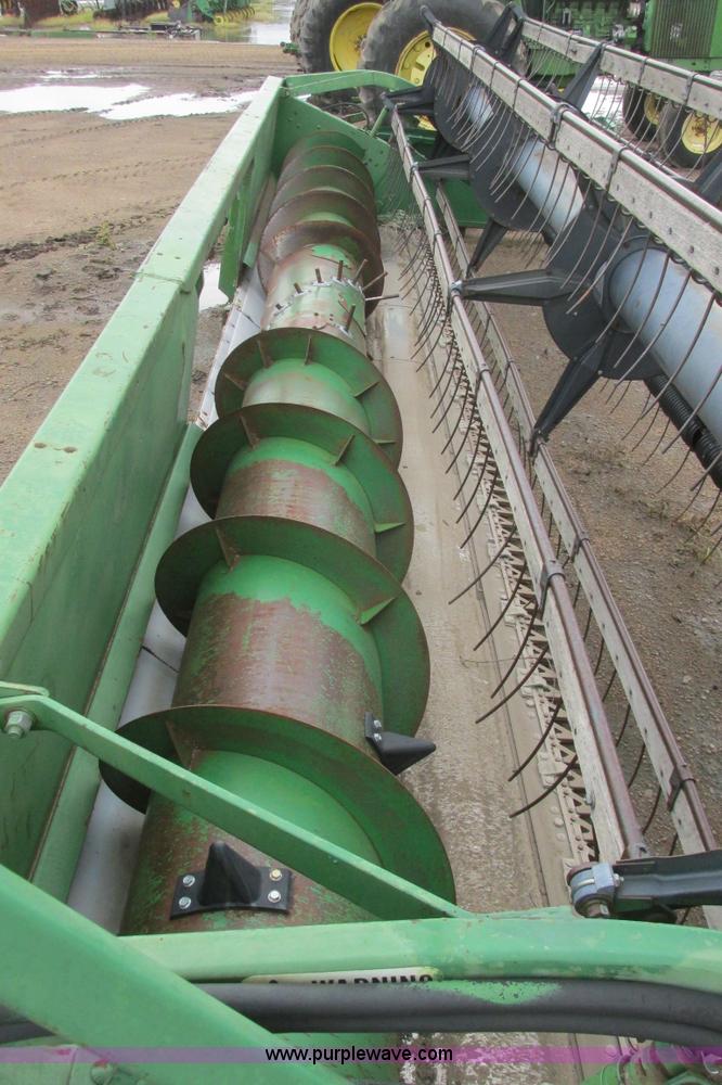 image for item I9560 John Deere 220 rigid platform header