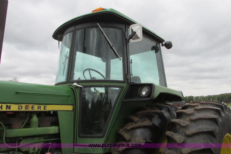 image for item I9570 1975 John Deere 4430 tractor