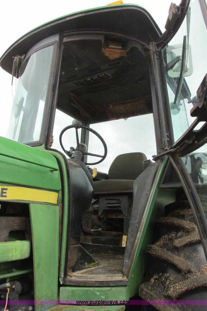 image for item I9570 1975 John Deere 4430 tractor