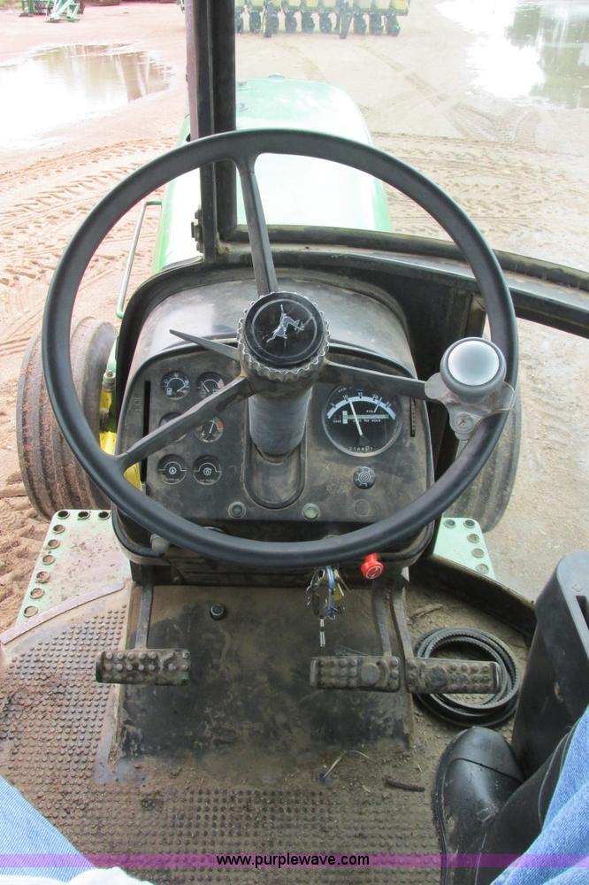 image for item I9570 1975 John Deere 4430 tractor