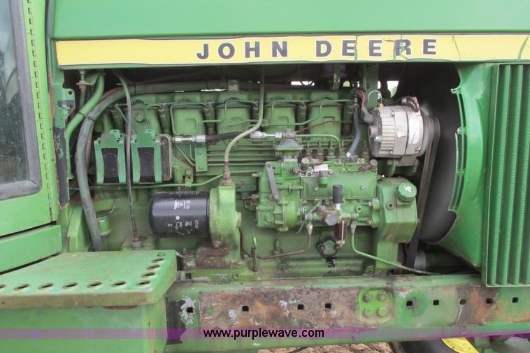image for item I9570 1975 John Deere 4430 tractor