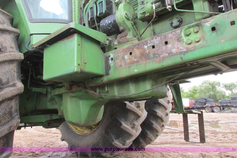 image for item I9570 1975 John Deere 4430 tractor