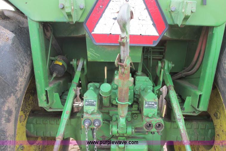 image for item I9570 1975 John Deere 4430 tractor
