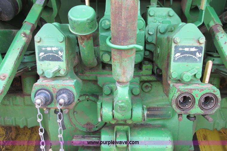 image for item I9570 1975 John Deere 4430 tractor