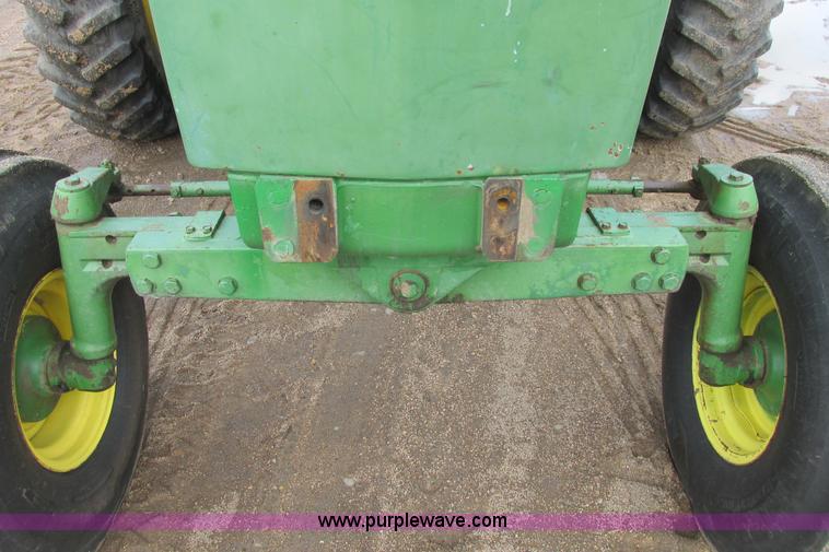 image for item I9570 1975 John Deere 4430 tractor