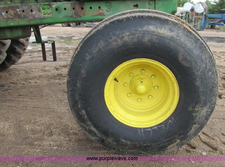 image for item I9570 1975 John Deere 4430 tractor