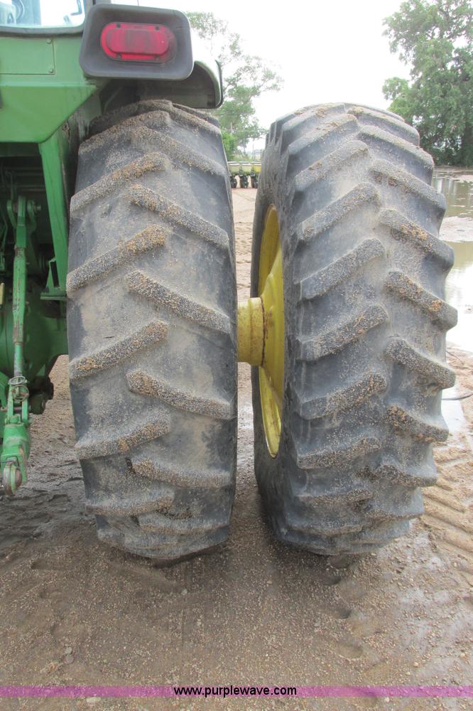 image for item I9570 1975 John Deere 4430 tractor