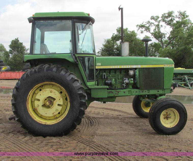 image for item I9571 1973 John Deere 4230 tractor
