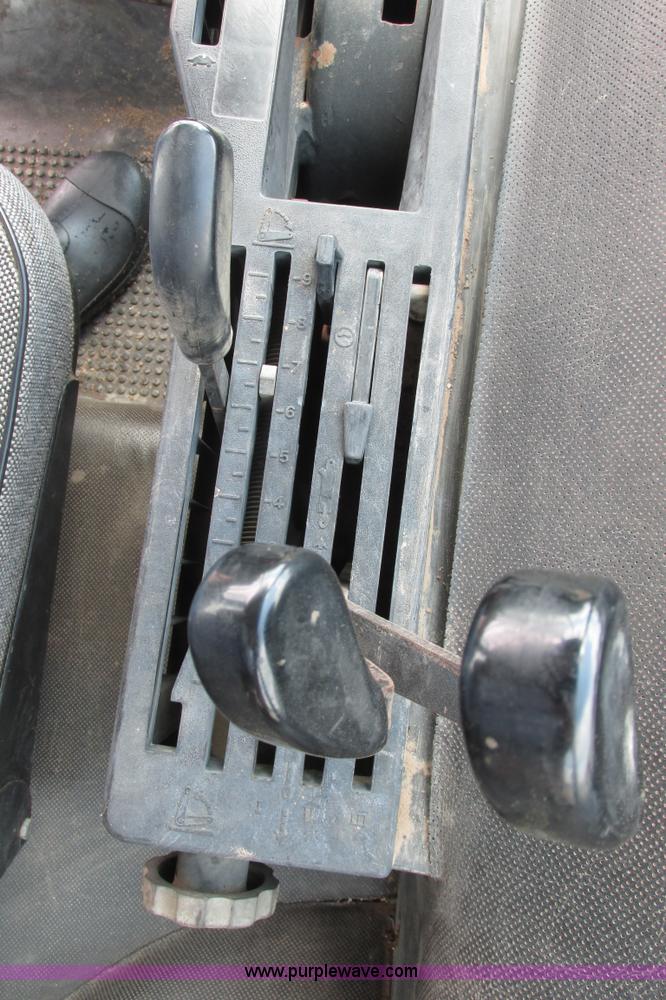 image for item I9571 1973 John Deere 4230 tractor