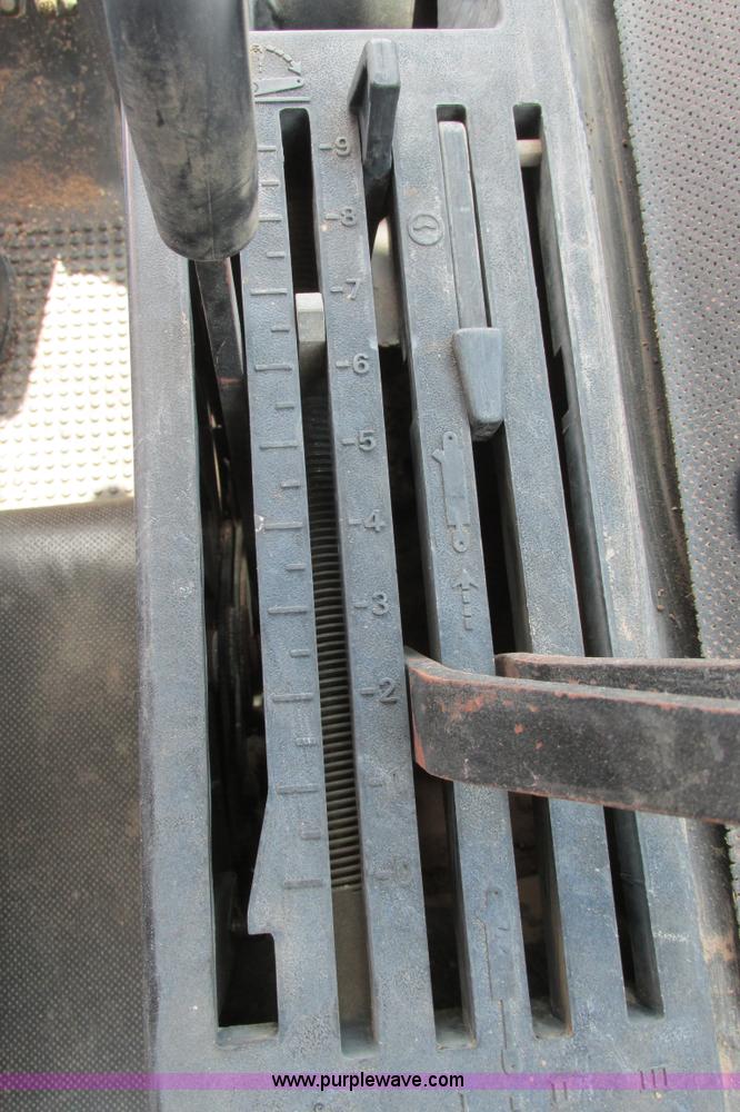 image for item I9571 1973 John Deere 4230 tractor