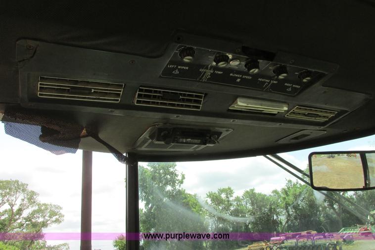 image for item I9571 1973 John Deere 4230 tractor