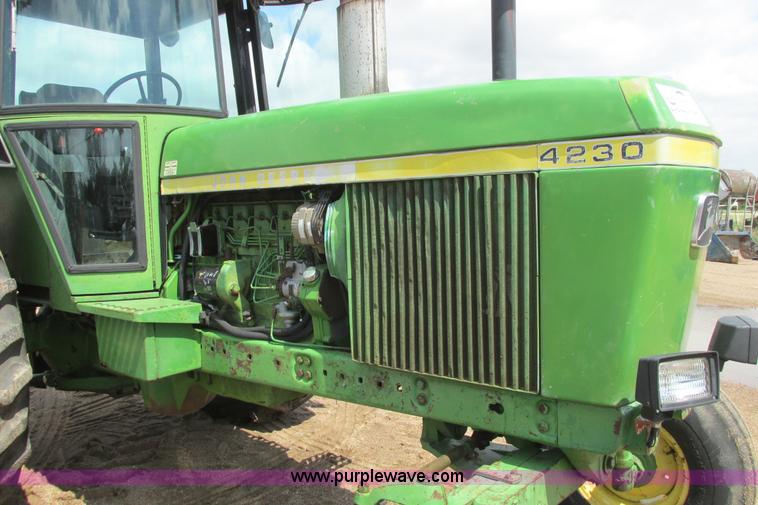image for item I9571 1973 John Deere 4230 tractor