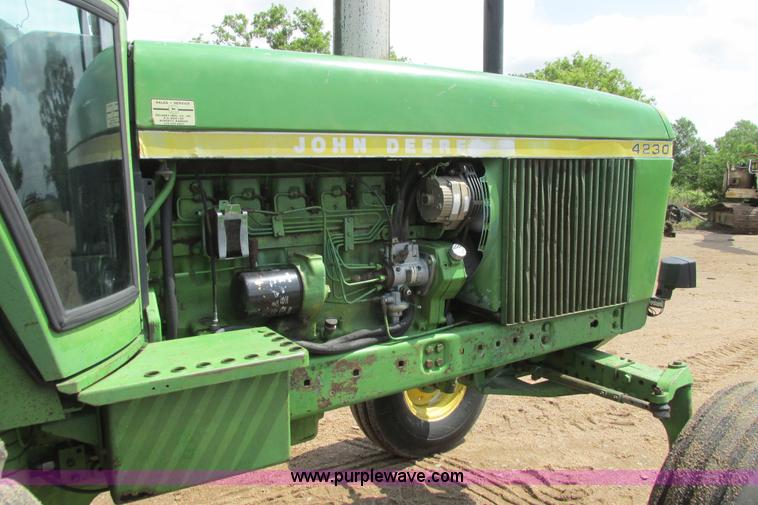 image for item I9571 1973 John Deere 4230 tractor