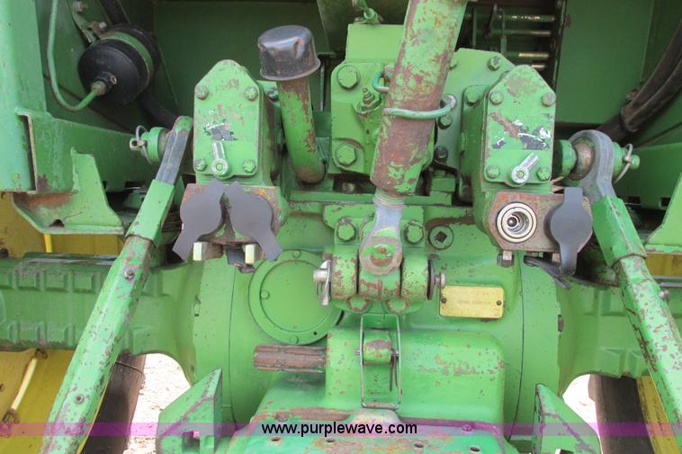 image for item I9571 1973 John Deere 4230 tractor