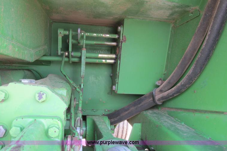 image for item I9571 1973 John Deere 4230 tractor