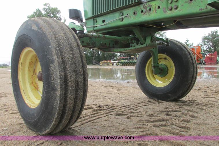 image for item I9571 1973 John Deere 4230 tractor