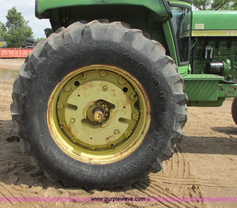 image for item I9571 1973 John Deere 4230 tractor