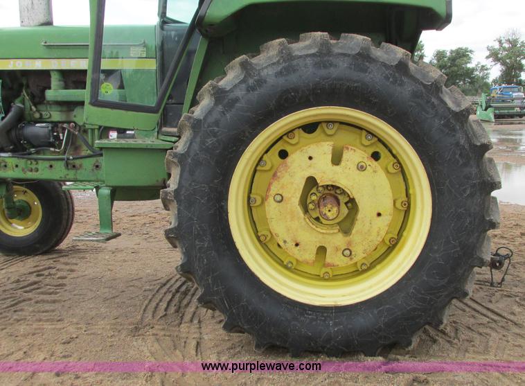 image for item I9571 1973 John Deere 4230 tractor
