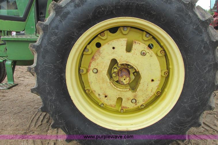 image for item I9571 1973 John Deere 4230 tractor