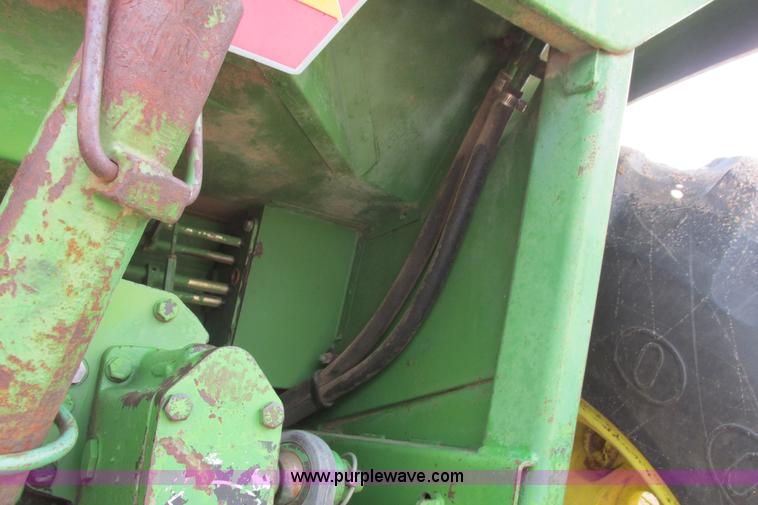 image for item I9571 1973 John Deere 4230 tractor