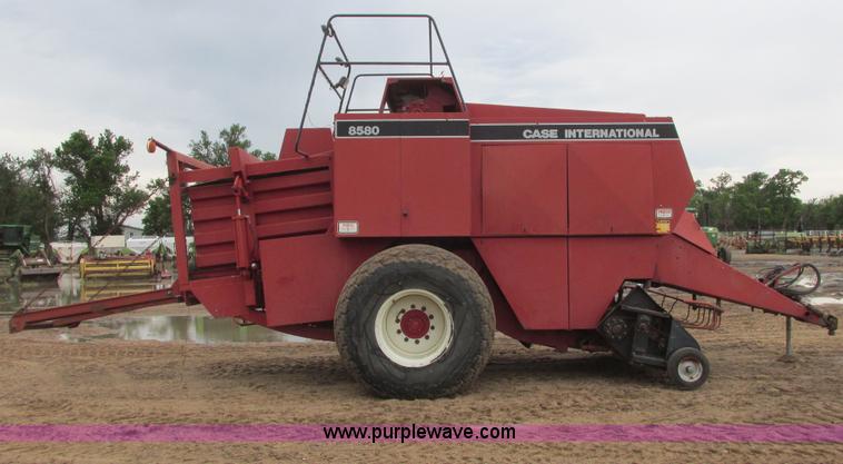 image for item I9572 1991 Case IH 8580 large square baler
