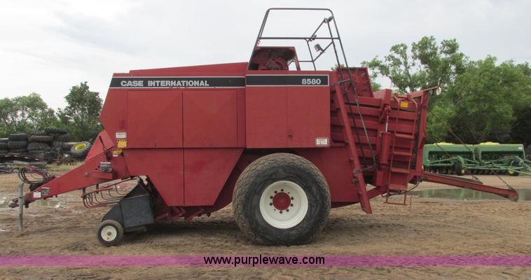 image for item I9572 1991 Case IH 8580 large square baler