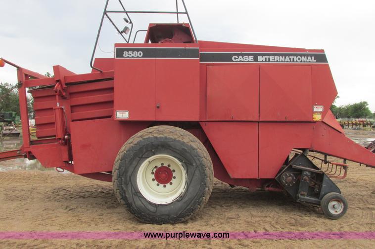 image for item I9572 1991 Case IH 8580 large square baler