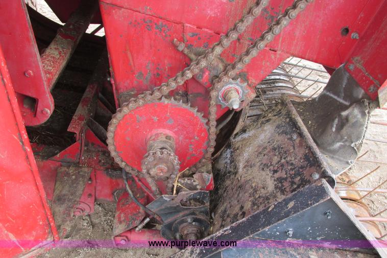 image for item I9572 1991 Case IH 8580 large square baler